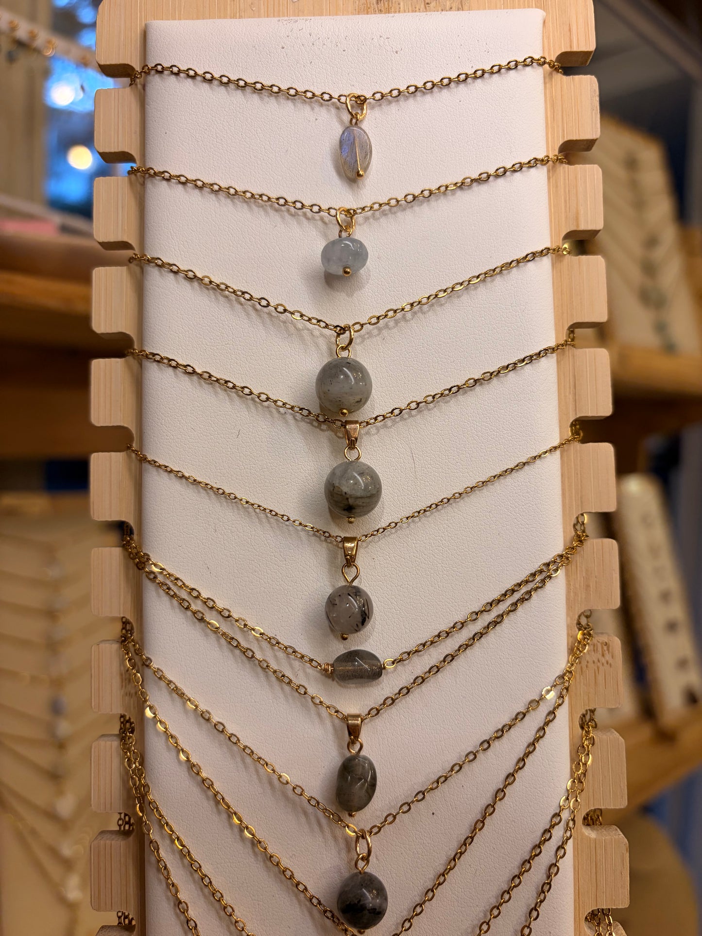 Stock de Bien de Ojo •Collar Mineral Sencillo Varios