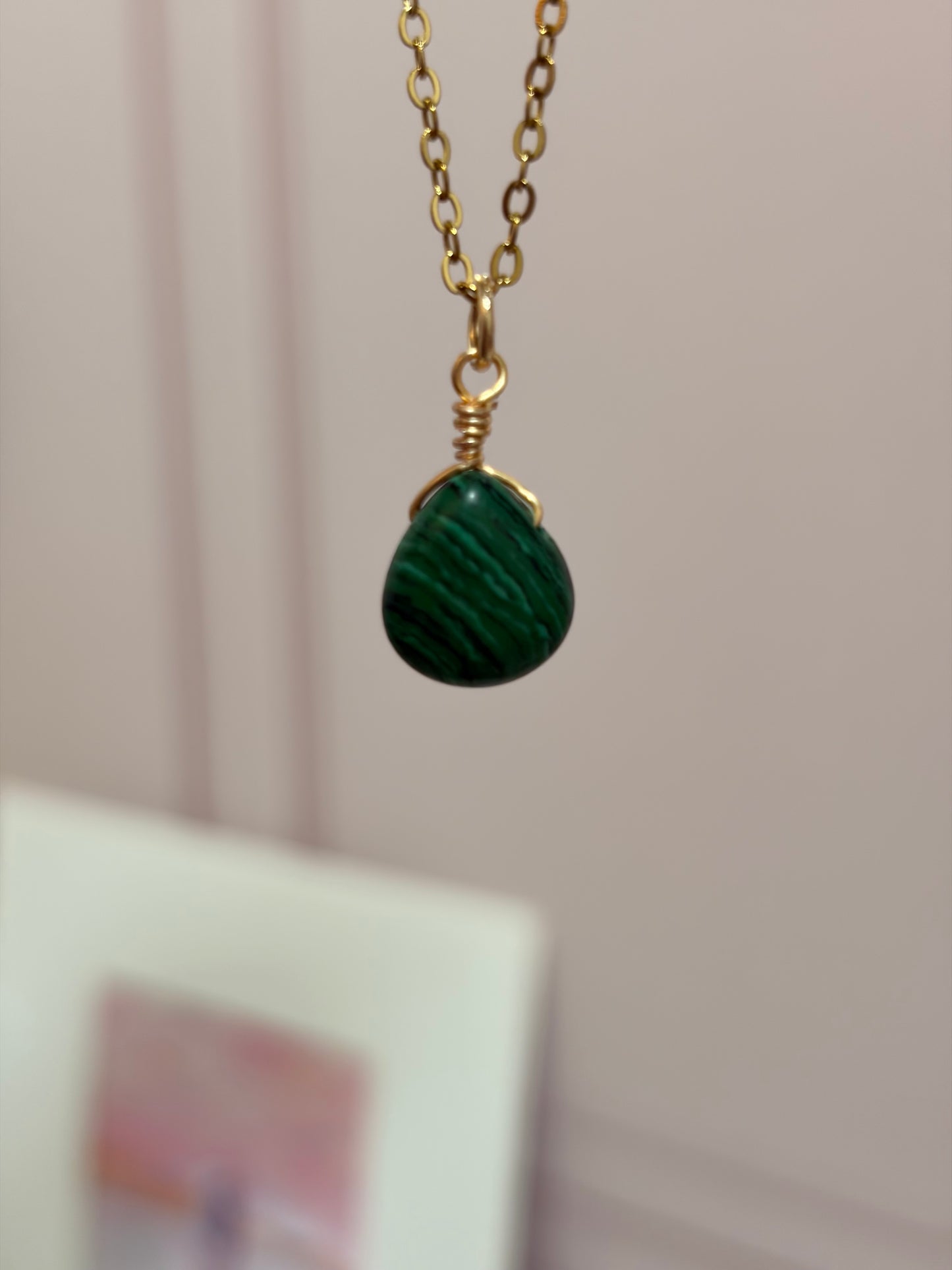 Collar Destello de Malaquita (Pasta)
