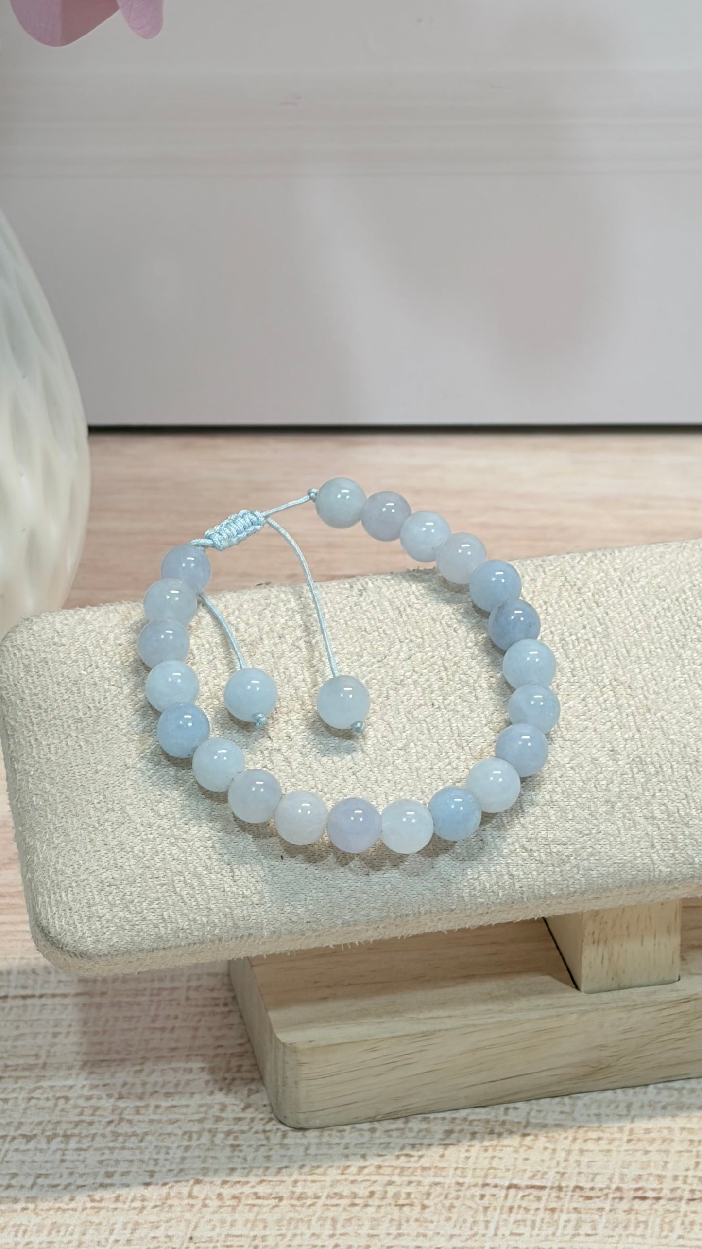 Pulsera de Cuarzo e Hilo