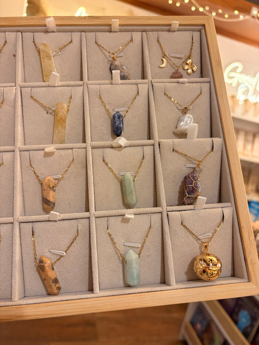 Stock de Bien de Ojo•Collares Varios