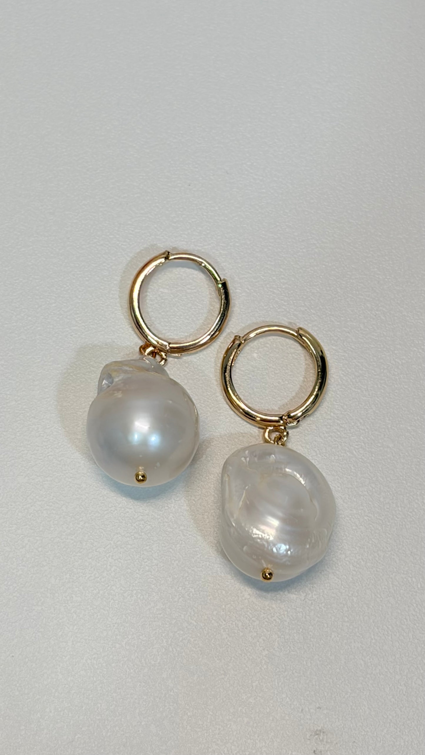 Aretes de Perla Polaris.