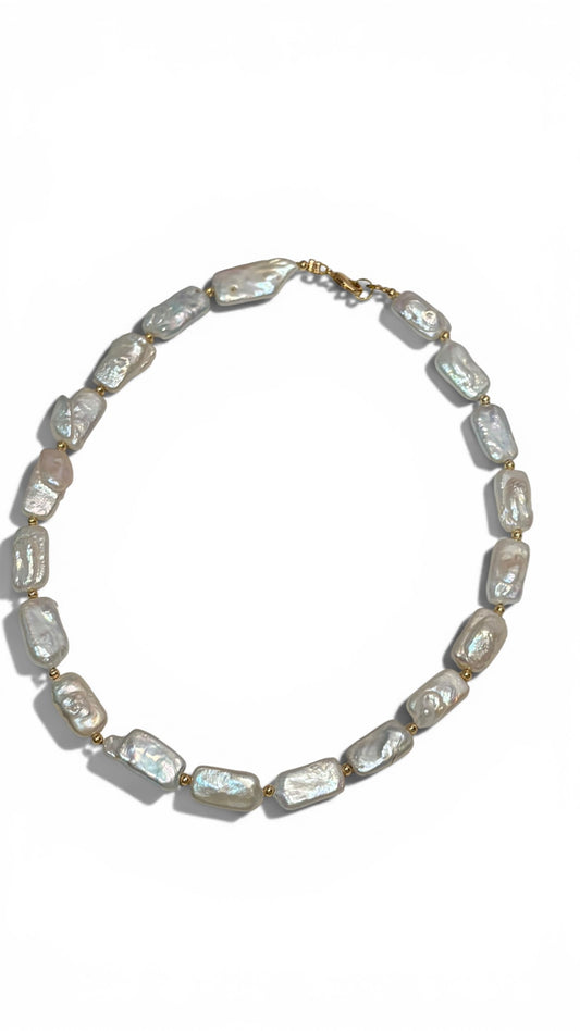Gargantilla Chunky° Perla Rectangular.