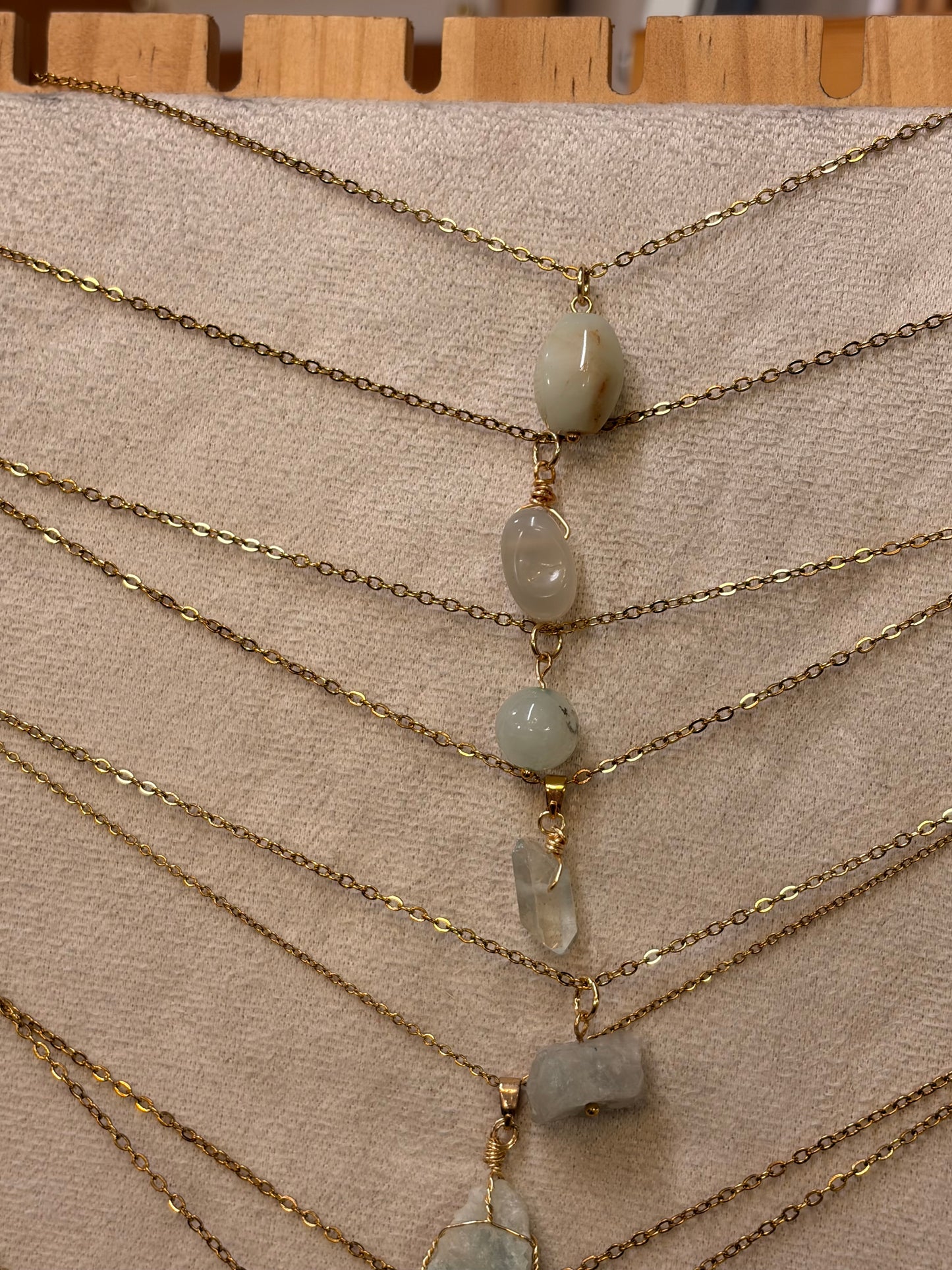 Stock de Bien de Ojo •Collar Mineral Sencillo Varios