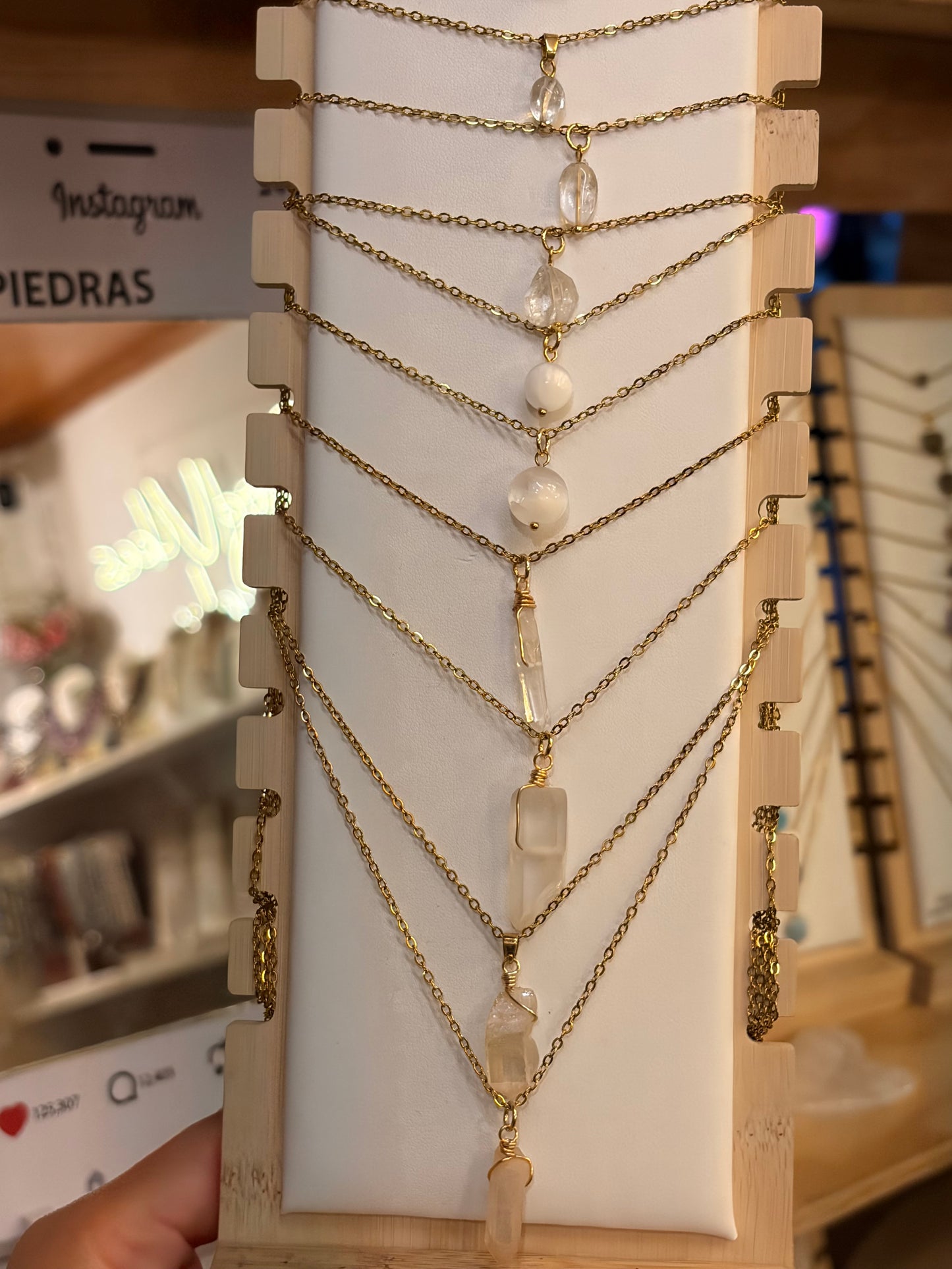 Stock de Bien de Ojo •Collar Mineral Sencillo Varios