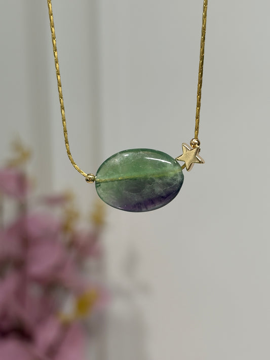 Fluorita Oval • Brillos de Universo