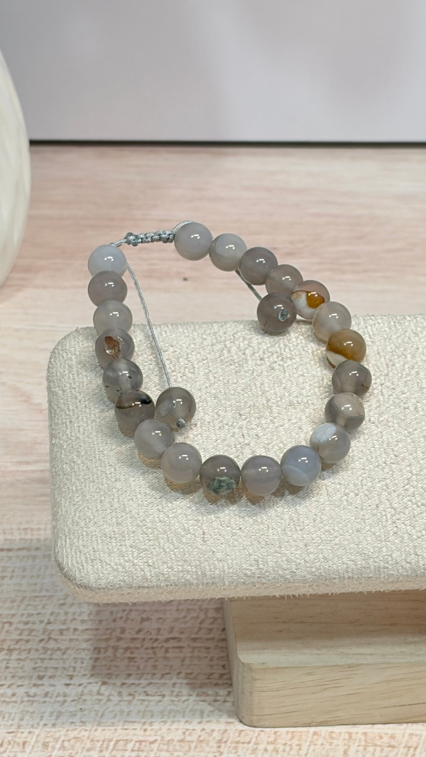 Pulsera de Cuarzo e Hilo