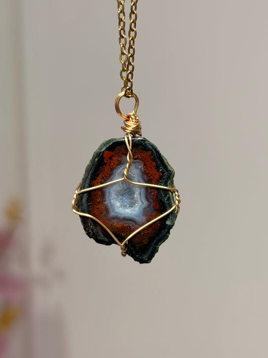 Collar de Geoda engarzada
