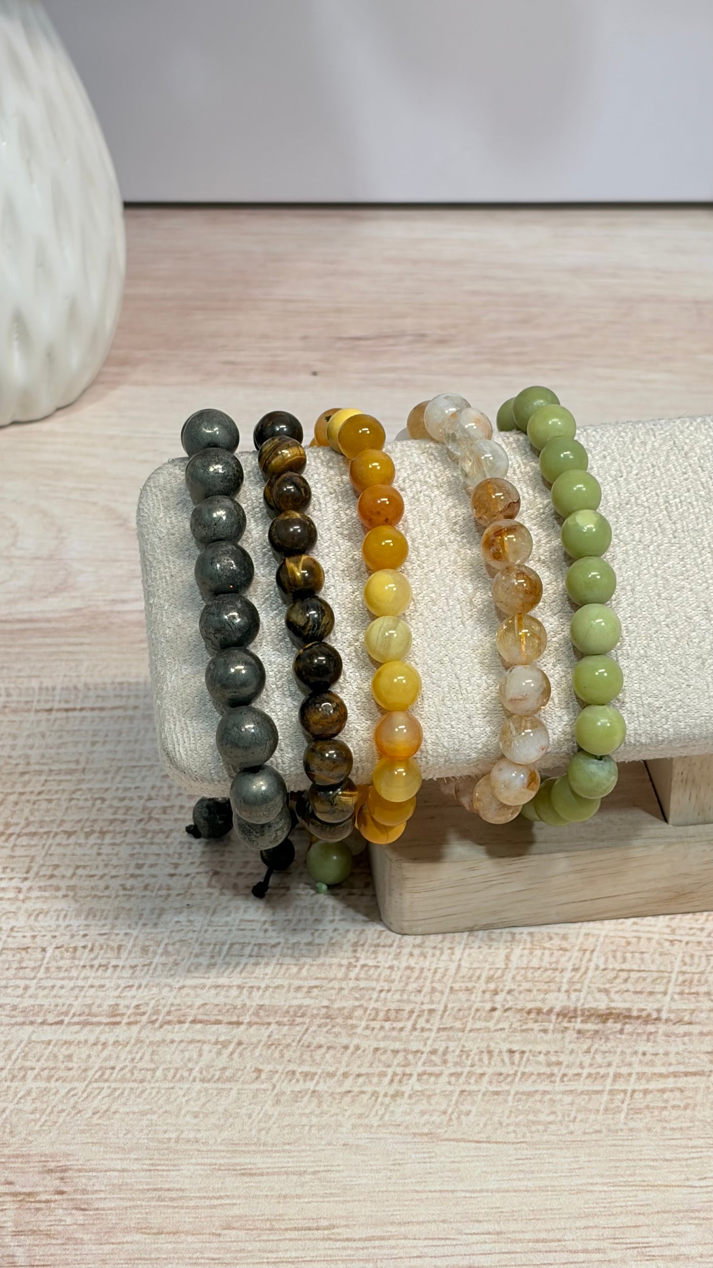 Pulsera de Cuarzo e Hilo